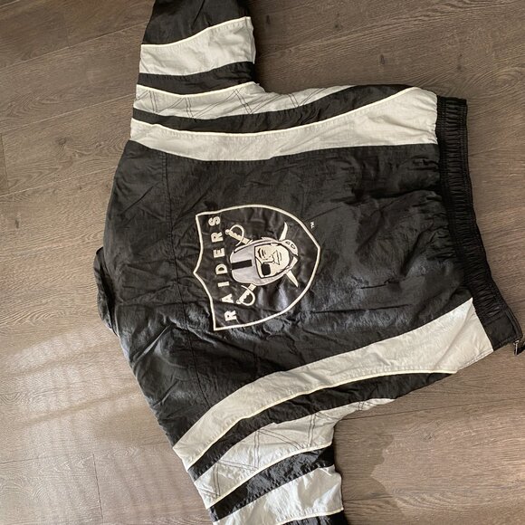 Vintage Starter Pro Line NFL football Raiders Jacket size medium - Picture 6 of 14
